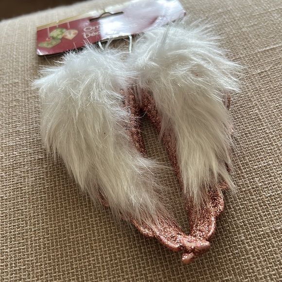 Angel wings Christmas tree ornament - Picture 2 of 3